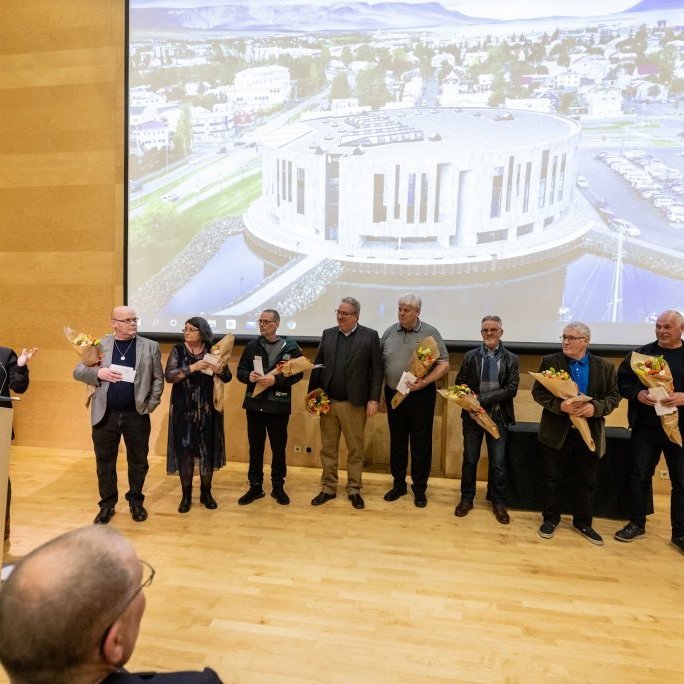 Ársfundur 2022 Eldra starfsfólk heiðrað. (Mynd: Auðunn Níelsson)