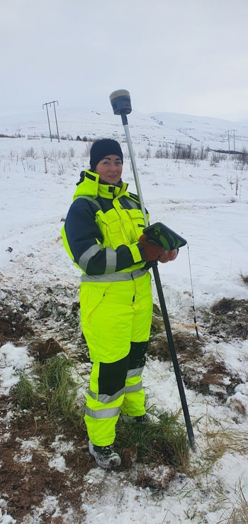 Guðlaug að mæla (Mynd: Baldur Viðar Jónsson)