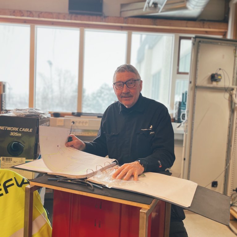 894b28da-8897-4519-b033-9caa05ffdfdd